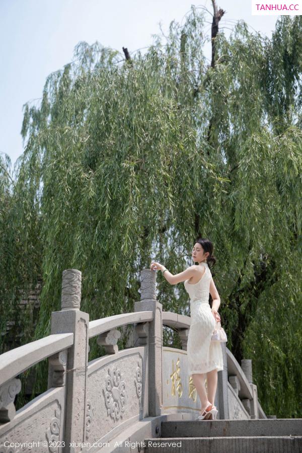   [XiuRen]高清写真图 2023.09.25 No.7435 严利娅Yuliya 旗袍美臀第10张图片
